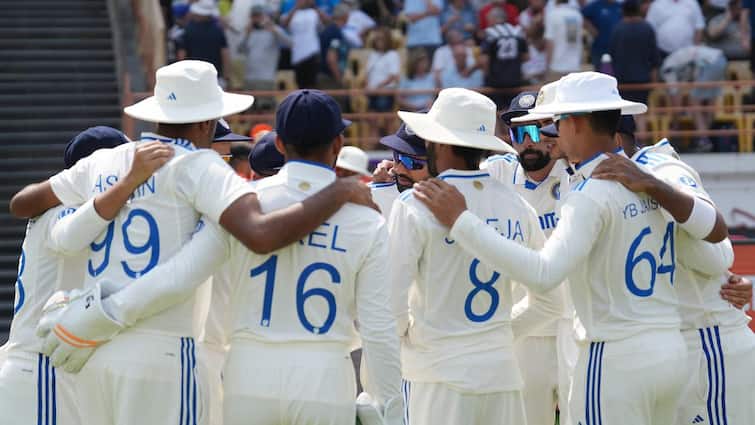 India 15 member squad team may be like this on England tour know which players will get a chance ind vs eng 5 match test series इंग्लैंड दौरे पर ऐसी हो सकती है भारत की 15 सदस्यीय टीम, जानें किन खिलाड़ियों को मिलेगा मौका