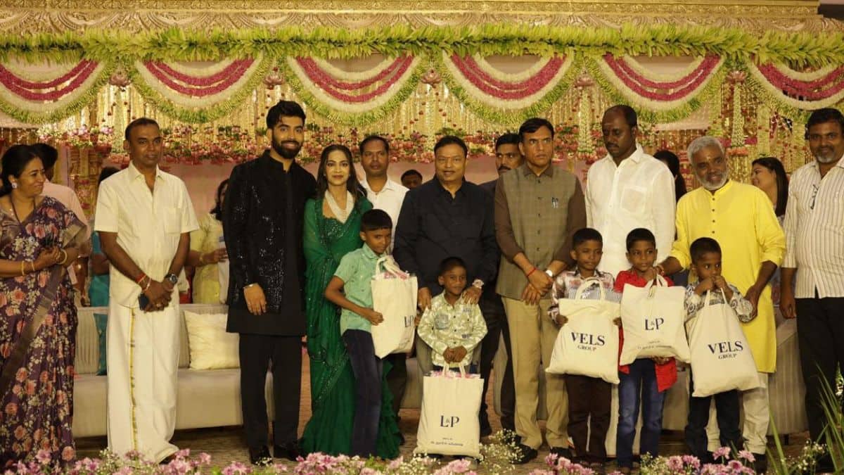 மகள் திருமணத்தை அசத்திய தயாரிப்பாளர் ஐசரி..மாற்றுத் திறனாளிகளுக்கு சிறப்பு வரவேற்பு..நெகிழவைக்கும் புகைப்படங்கள்