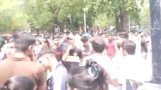 India Pakistan Tension: ভলান্টিয়ার হিসেবে পরিষেবা দিতে হবে, ঘোষণা হতেই চণ্ডীগড়ে লাইন সাধারণ মানুষের