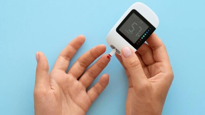 বাড়াবাড়ি হয়ে গেলে নিয়ম করে ইনসুলিন নিতেও হয়। ডায়াবেটিসের ওষুধের মতই কাজ করে ৬টি ফল, খেলে পাবেন উপকার।