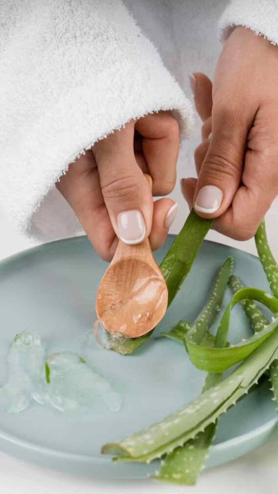 चेहरे पर नहीं होंगे पिंपल, बस ऐसे लगाना होगा एलोवेरा