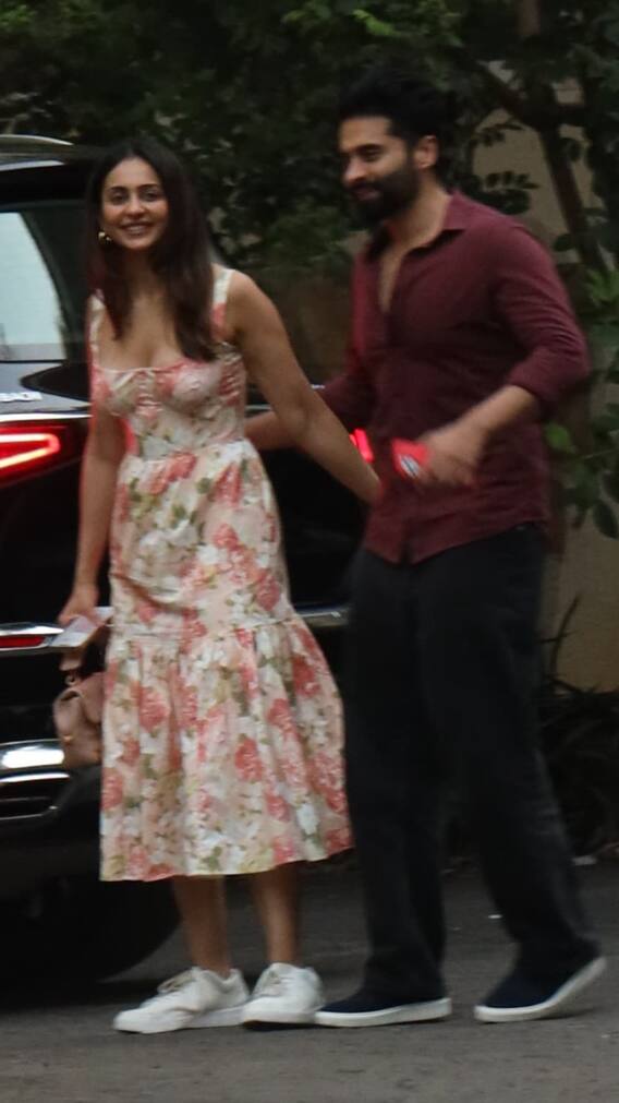 जैकी भगनानी-रकुल प्रीत की बेहद क्यूट तस्वीरें आ गईं सामने, किसी की नजर न लगे