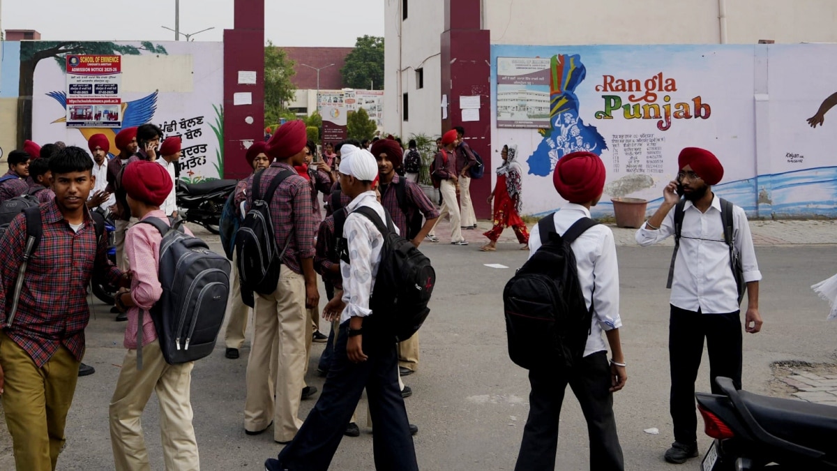 Punjab Schools: पंजाब के 5 सीमावर्ती जिलों और संगरूर में स्कूलों के लिए आदेश जारी, जानें ताजा अपडेट