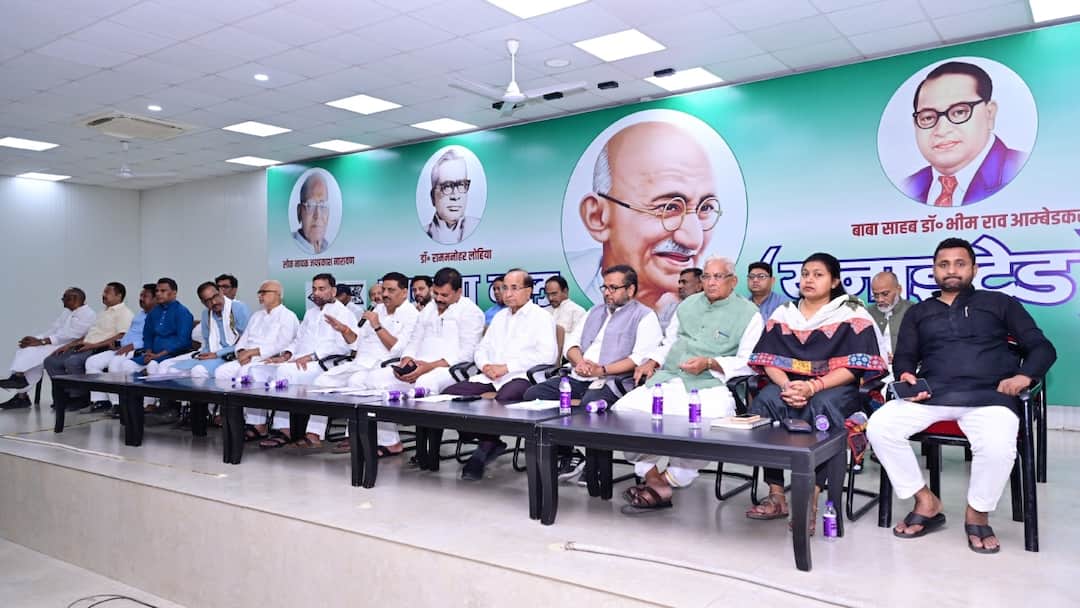 Bihar Election 2025 CM Nitish Kumar Party JDU meeting in Patna with officials एक्शन मोड में CM नीतीश की JDU, पटना में पार्टी पदाधिकारियों की बैठक, संगठन को धार देने पर चर्चा