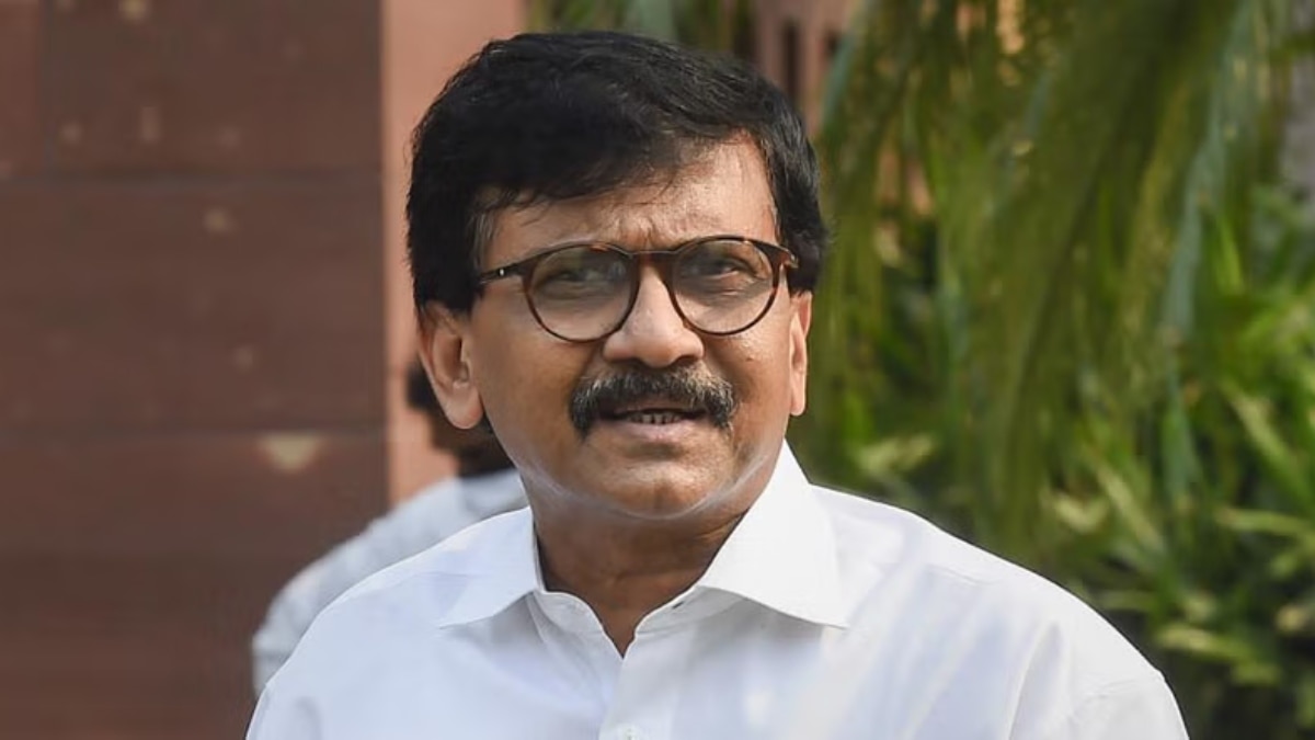 Maharashtra: शरद पवार पर संजय राउत का तंज, कहा- ‘उद्धव ठाकरे की पार्टी समझौता नहीं, लड़ने में…’