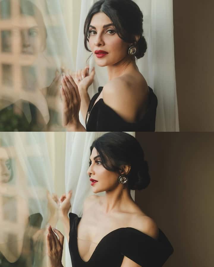 Talk about the net worth of Jacqueline Fernandez, according to reports, it is about 115 crores. The actress has a luxurious house of herself in Mumbai city.