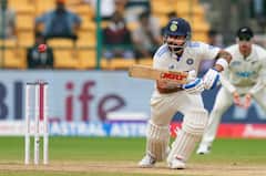 Virat Kohli Retirement: टेस्ट में अब नहीं दिखेंगे विराट, जानें कितने भारतीय शतक लगाने में किंग कोहली से आगे? देखें टॉप-5 की लिस्ट