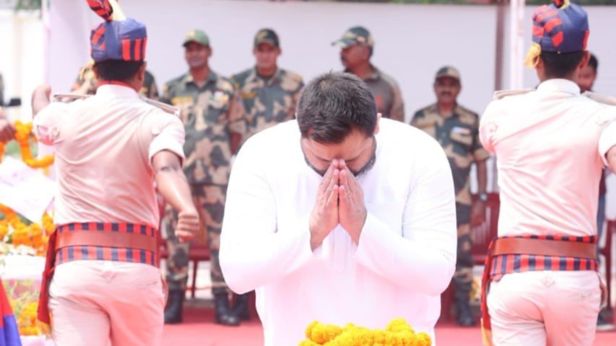 शहीद जवान मोहम्मद इम्तियाज का पार्थिव शरीर पहुंचा पटना, तेजस्वी यादव ने दी श्रद्धांजलि, बेटे ने कही ये बात