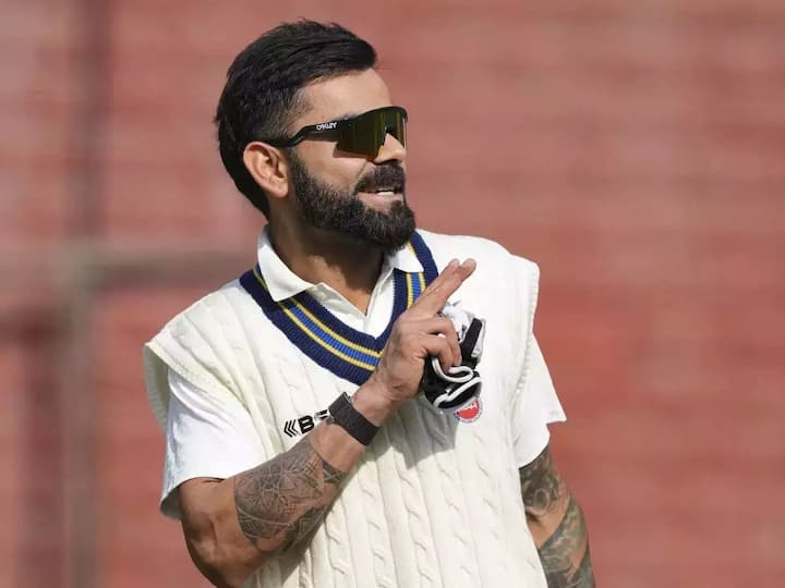 आपल्या आक्रमक फलंदाजीनं विराट कोहलीनं अनेकदा आपल्या विरोधी संघांच्या गोलंदाजांना चकवा दिला आहे. तसेच, कसोटी क्रिकेटमध्ये मोठ्या आणि धमाकेदार खेळी खेळण्याचा महान विक्रमही कोहलीच्या नावावर आहे.