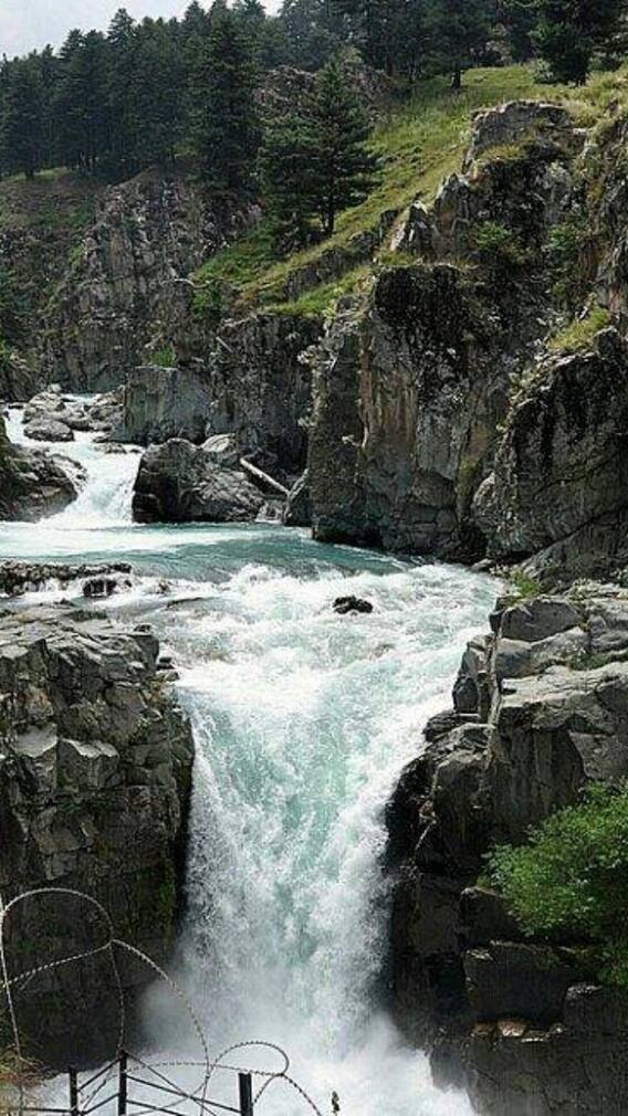 यूपी के पांच सबसे खूबसूरत झरने, गर्मियों में तरोताजा होने के लिए परफेक्ट जगहें