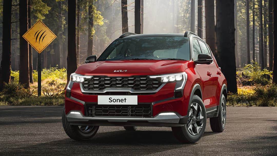 Kia Sonet Finance Plan Down Payment and EMI 1 Lakh Rupees Features 6 Airbags Standard Know Here क्या 1 लाख रुपये की डाउन पेमेंट पर मिल जाएगी Kia Sonet? यहां जानिए EMI का पूरा गणित