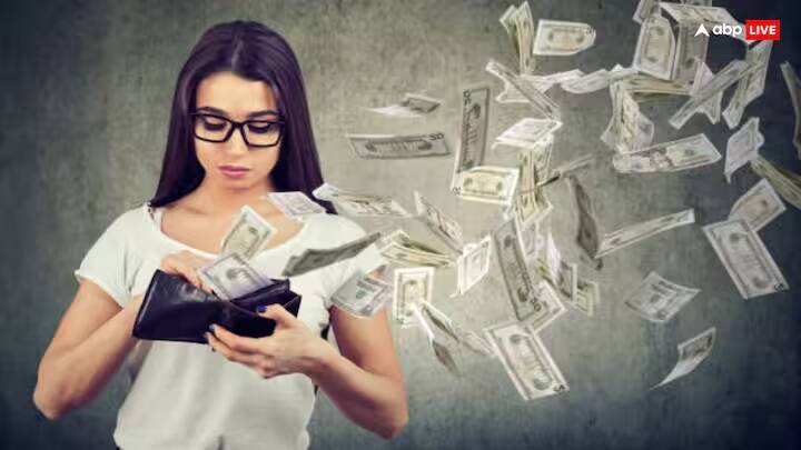 બુદ્ધ પૂર્ણિમાના દિવસે પૈસાની લેવડદેવડ ન કરવી જોઈએ. ઉપરાંત, સાંજ પછી ઝાડુ ન કરો અને સૂર્યાસ્ત પછી કોઈને મીઠું દાન ન કરો. આ કારણે, ઘરે આવેલી દેવી લક્ષ્મી પાછી આવે છે. એ