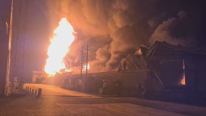 यामध्ये, 1) केके इंडिया पेट्रोलियम स्पेसियालिटीज प्रा . लि., 2) कॅनन इंडिया प्रा . लि. कंपनी , 3) ब्राईट लाईफकेअर प्रा . लि. कंपनी , 4) होलीसोल प्रा . लि. कंपनी, 5) एबॉट हेल्थकेअर प्रा . लि. कंपनी, 6) डेकोरेशन साहित्याचे मोठे गोदाम, इत्यादीचा समावेश आहे.