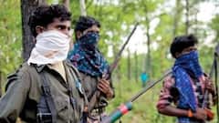 बस्तर में सक्रिय नक्सली दंपत्ति ने किया सरेंडर, 25 लाख रुपये का था इनाम