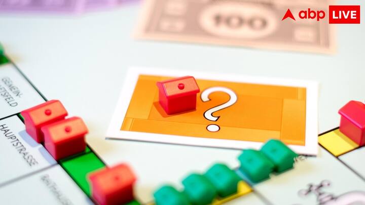 जब भी आप किसी जमीन के बारे में बात करते हैं तो आपको रकबा, खसरा, खतौनी जैसे शब्द सुनने को मिलते हैं, लेकिन क्या आपको इन शब्दों का मतलब पता है? हम आपको इन शब्दों का मतलब बताते हैं.