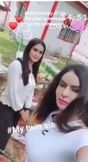 कर्नल सोफिया कुरैशी के साथ साथ उनकी जुड़वां बहन शायना सुनसारा भी चर्चा का विषय बन गईं. अब दोनों की तस्वीरें सामने आई हैं. तस्वीरों में जुडवां बहनों के बीच गजब का बॉन्ड दिख रहा है.