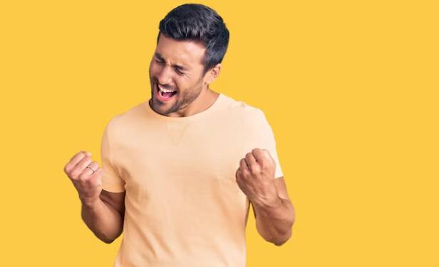 हर वक्त खुश रहना जरूरी: आपको हर स्थिति में खुश रहना होगा. क्योंकि अगर आप उदास रहेंगे तो आपकी फर्टिलिटी पर इसका गहरा असर पड़ सकता है.