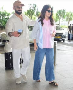 Virat Kohli Retirement: ਵਿਰਾਟ ਕੋਹਲੀ ਸੰਨਿਆਸ ਦੇ ਐਲਾਨ ਤੋਂ ਬਾਅਦ ਵਿਦੇਸ਼ ਹੋਏ ਰਵਾਨਾ, ਪਤਨੀ ਅਨੁਸ਼ਕਾ ਸ਼ਰਮਾ ਨਾਲ ਤਸਵੀਰਾਂ ਵਾਇਰਲ...