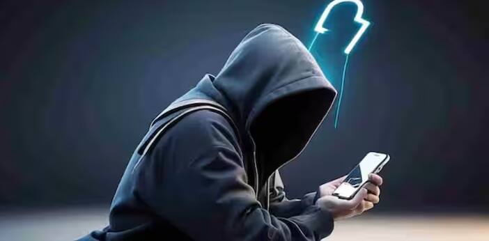 જો ઉપર જણાવેલ રીતે તમારા ડિવાઇસમાં આ વિકલ્પ ઉપલબ્ધ ન હોય તો તમે સેટિંગ્સમાં ઉપરના સર્ચ બારમાં“Anti Theft Alarm” લખીને પણ તેને શોધી શકો છો.