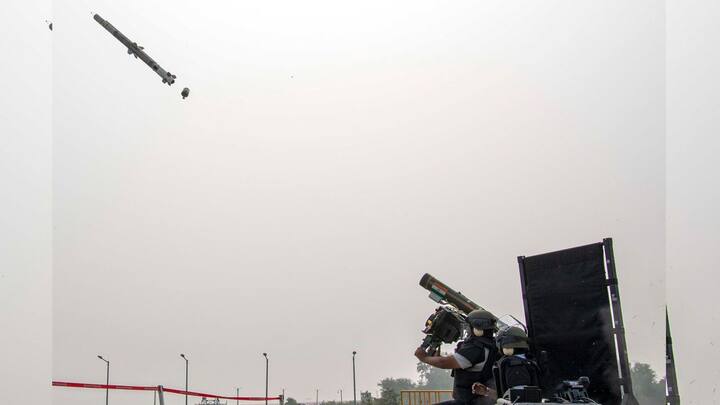 লেফটেন্যান্ট জেনারেল রাজীব ঘাই জানান, এই বলয়ে শত্রুশিবির জব্দ হয়েছে বলে জানান লেফটেন্যান্ট জেনারেল রাজীব ঘাই।