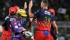 IPL ਮੁੜ ਸ਼ੁਰੂ ਹੋਣ ਤੋਂ ਪਹਿਲਾਂ ਪਲੇਆਫ ਸਮੀਕਰਨ 'ਤੇ ਮਾਰੋ ਨਜ਼ਰ, ਕਿਹੜੀਆਂ ਟੀਮਾਂ ਨੂੰ ਅਜੇ ਵੀ ਉਮੀਦ