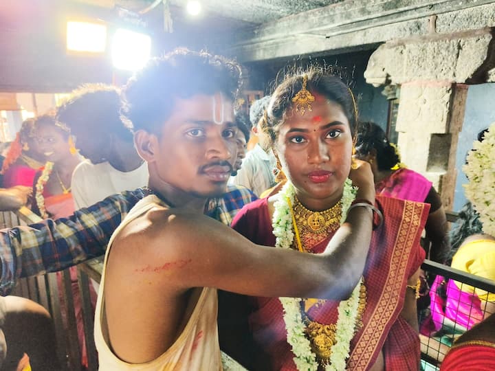 According to the legend, Aravan offered himself in sacrifice to ensure the Pandavas' victory in the war. Before his death, he wished to be married. To fulfill this, Lord Krishna assumed the female form of Mohini and became his bride and Aravan was then sacrificed the next day. This poignant tale of love, identity, and sacrifice forms the heart of the Koovagam celebrations. (Credit: Special arrangement/ABP Nadu)