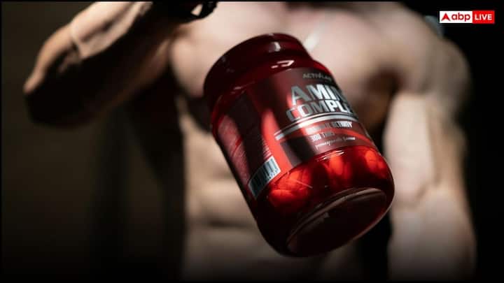 रिप्रोडक्टिव बायोमेडिसिन ऑनलाइन जर्नल में हाल ही में एक स्टडी (2023) प्रकाशित हुई. इसमें बताया गया कि प्रोटीन पाउडर और स्टेरॉयड के इस्तेमाल से पुरुषों की प्रजनन क्षमता पर असर पड़ता है. यह स्टडी 18-25 साल के युवाओं पर की गई, जिसमें पता लगा कि 79% पुरुष और 56% महिलाएं प्रोटीन सप्लीमेंट्स इस्तेमाल करते हैं.