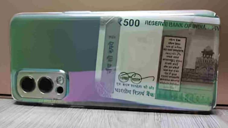 Do you also keep the note behind the phone, then be careful! This small mistake can make big loss, know complete information Do you also keep the note behind the phone, then be careful! This small mistake can make big loss, know complete information