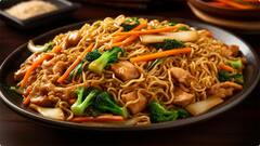 కొరియన్ స్టైల్ చికెన్ మ్యాగీ.. సింపుల్​గా చేసుకునేందుకు ఈ రెసిపీ ఫాలో అయిపోండి