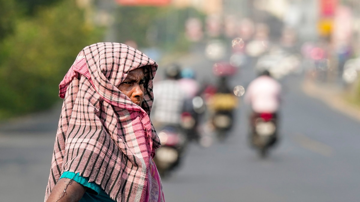 UP Heatwave: यूपी के अलग-अलग हिस्सों में अगले पांच दिन तक पड़ेगी भीषण गर्मी, 40-70 kmph चलेंगी हवाएं, जानें- आपके जिले का हाल