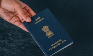 e-Passport: ચિપ આધારિત ઈ-પાસપોર્ટ ભારતમાં લોન્ચ, જાણો ફાયદાઓ અને તમામ જાણકારી  