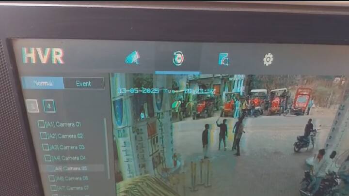 पेट्रोलपंपावर चाकूचा धाक दाखवतानाचा व्हिडिओ सीसीटीव्ही कॅमेऱ्यात कैद झाला असून आरोपींचा शोध घेणे सुरु आहे.