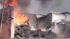 कानपुर के कलक्टरगंज गल्ला मंडी में कैमिकल गोदाम में भीषण आग, दहशत में स्थानीय लोग