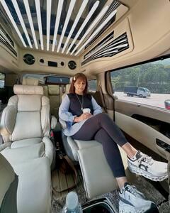 Hina Khan New Look: कोरियन लुक में हिना खान ने शेयर की तस्वीरें, क्यूटनेस पर फैंस ने हारा दिल