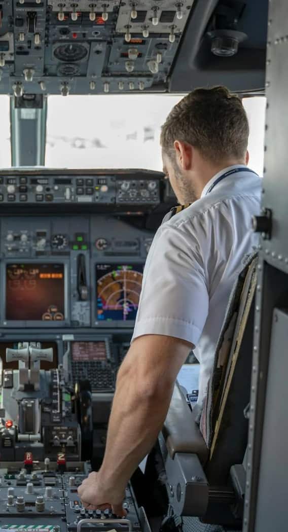 पायलट बनने के लिए आज ही करें ये कोर्स