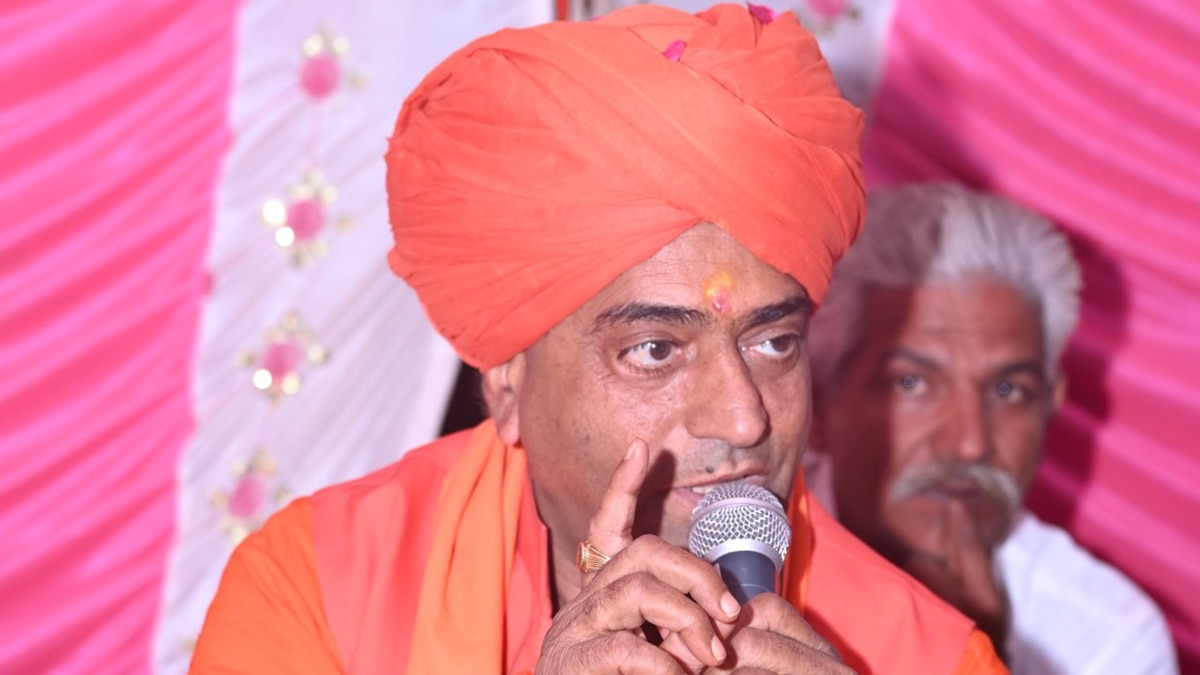 राजस्थान: पोकरण विधायक ने सीमावर्ती इलाकों का किया दौरा, कहा- ‘पाकिस्तान कुत्ते की पूंछ की तरह…’