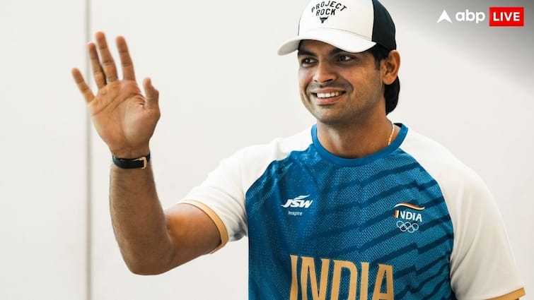 Neeraj Chopra salary of Lieutenant Colonel in Indian Territorial Army total net worth Javelin Throw लेफ्टिनेंट कर्नल बनने पर नीरज चोपड़ा को मिलेगी कितनी सैलरी? जानिए टोटल नेटवर्थ