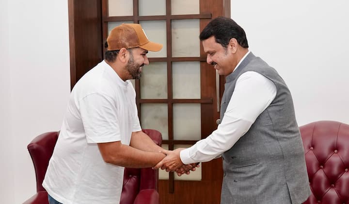 रोहित शर्माने देवेंद्र फडणवीसांची भेट का घेतली हे मात्र अद्याप समोर आलेले नाही.