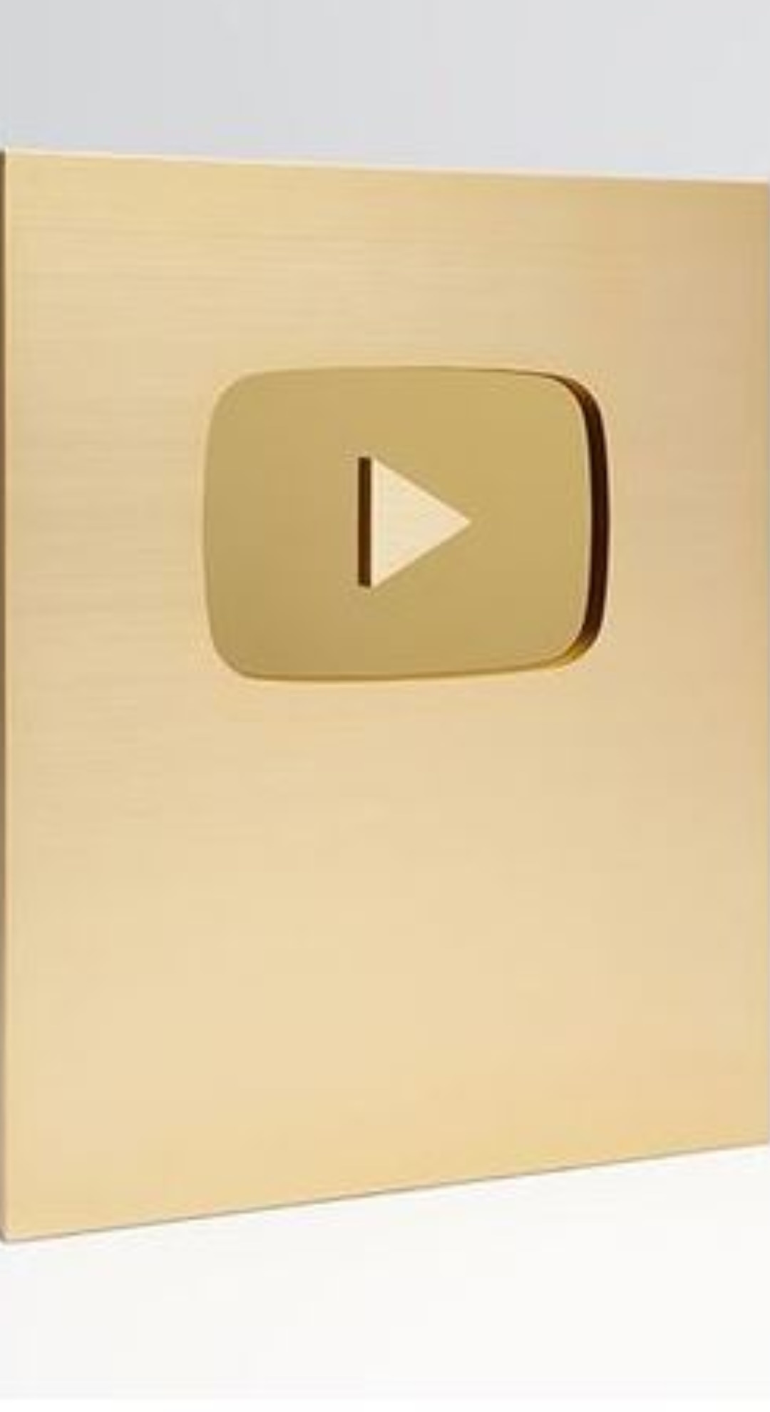 Youtube व्यूज की संख्या नहीं बल्कि सब्सक्राइबर की संख्या पर गोल्डन बटन देता है
