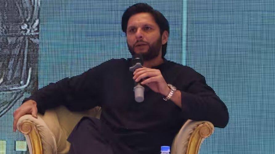 India-Pak War: ਸ਼ਾਹਿਦ ਅਫਰੀਦੀ ਹੋਣਗੇ ਪਾਕਿਸਤਾਨ ਦੇ ਅਗਲੇ ਪ੍ਰਧਾਨ ਮੰਤਰੀ! ਜਾਣੋ ਕਿਸਦੇ ਦਾਅਵੇ ਨਾਲ ਪਾਕਿ 'ਚ ਮੱਚੀ ਤਰਥੱਲੀ... India Pak War Former Cricketer Shahid Afridi Next Imran Khan? Amid Tensions With India, Netizens comments goes viral know behind the trurth India-Pak War: ਸ਼ਾਹਿਦ ਅਫਰੀਦੀ ਹੋਣਗੇ ਪਾਕਿਸਤਾਨ ਦੇ ਅਗਲੇ ਪ੍ਰਧਾਨ ਮੰਤਰੀ! ਜਾਣੋ ਕਿਸਦੇ ਦਾਅਵੇ ਨਾਲ ਪਾਕਿ 'ਚ ਮੱਚੀ ਤਰਥੱਲੀ...