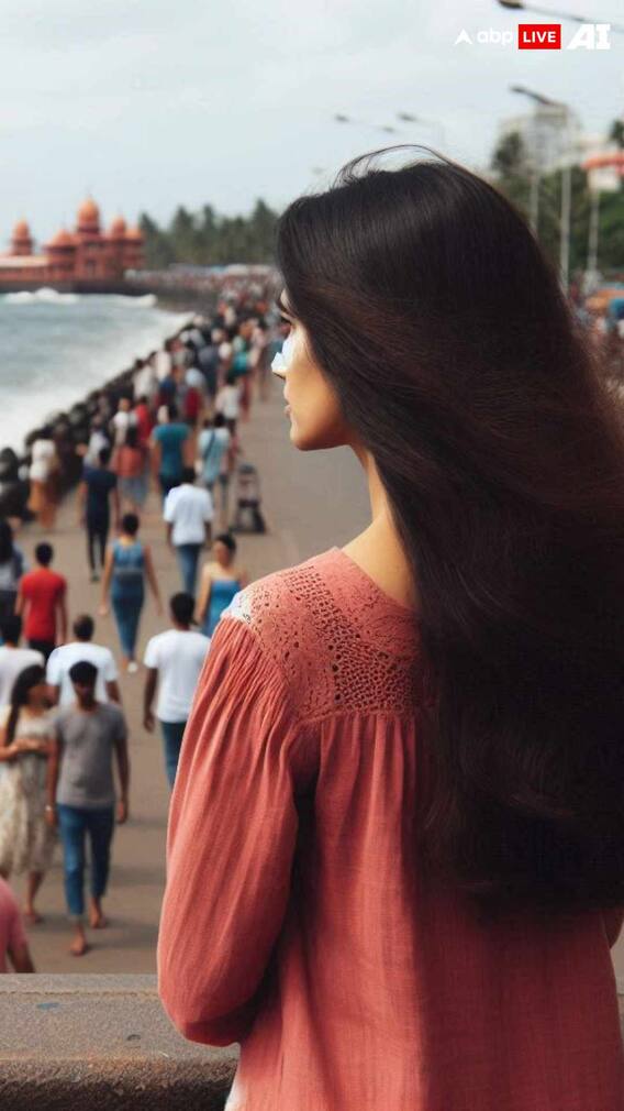 समुद्र में कूदी महिला, बचाने के बजाय Video बनाते रहे लोग