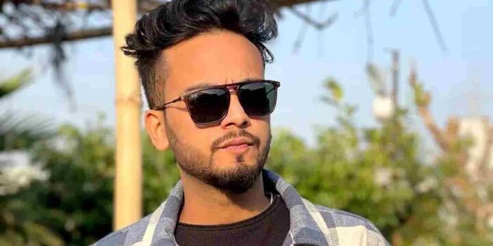 एल्विश यादव, जिन्होंने 2016 में अपने यूट्यूब करियर की शुरुआत की थी, आज भारत के सबसे लोकप्रिय यूट्यूबर्स में से एक हैं. उनके दो मुख्य चैनल