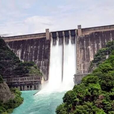 ਦੂਜੇ ਪਾਸੇ, ਭਾਖੜਾ ਬਿਆਸ ਮੈਨੇਜਮੈਂਟ ਬੋਰਡ ਦੀ ਇੱਕ ਅਹਿਮ ਮੀਟਿੰਗ ਹੋਣ ਜਾ ਰਹੀ ਹੈ, ਜਿਸ ਵਿੱਚ ਪੰਜਾਬ, ਹਰਿਆਣਾ ਅਤੇ ਰਾਜਸਥਾਨ ਦੇ ਇੰਜੀਨੀਅਰ ਹਿੱਸਾ ਲੈਣਗੇ। ਇਸ ਮੀਟਿੰਗ ਵਿੱਚ ਮਈ ਤੇ ਜੂਨ ਮਹੀਨੇ ਦੌਰਾਨ ਛੱਡੇ ਜਾਣ ਵਾਲੇ ਪਾਣੀ ਨੂੰ ਲੈ ਕੇ ਰਣਨੀਤੀ ਤੈਅ ਕੀਤੀ ਜਾਵੇਗੀ।