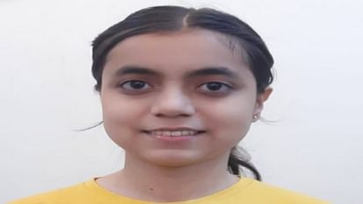 उत्तराखंड की बेटी कृतिका मदान ने रचा इतिहास, यहां देखें उनके CBSE Results की मार्कशीट