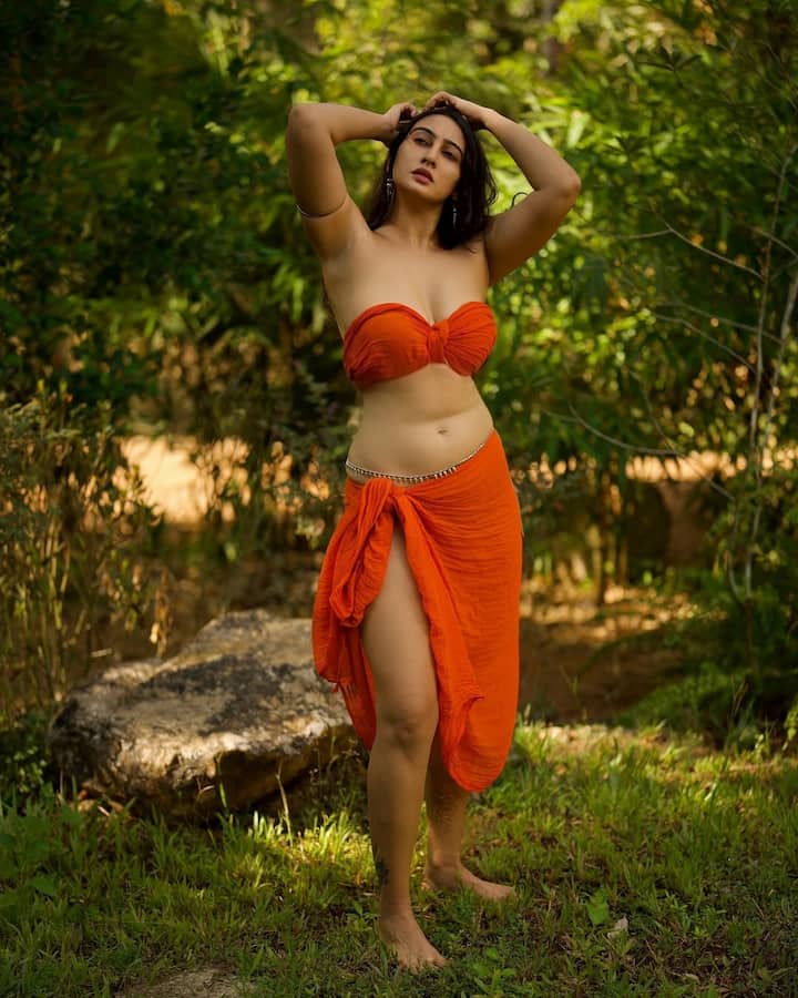 अभिनेत्री मेघा शुक्ला की ये तस्वीरें इंस्टाग्राम पर पोस्ट होते ही वायरल होने लगी हैं। जिस पर लोग कई तरह की टिप्पणियां करते नजर आए।
