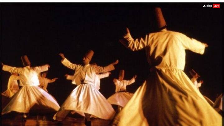 Lal Meri Pat Rako Bala Jhule Lalhan ... Damadam Mast Kalander 'This Sufi music is a favorite of many people, but do you know what it has been said to be Mast Kalandar in it. Let's know