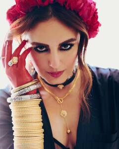 Huma Qureshi Photo: આ અભિનેત્રીનો અનોખો લુક જોઈ ફેન્સ હેરાન, જુઓ અદભૂત તસવીરો