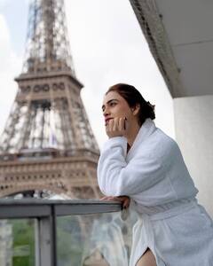 હૉટલની બાલકનીમાં મસ્તી કરતી જોવા મળી ભોજપુરી હસીના નેહા મલિક, કાતિલ અદાઓ વાયરલ