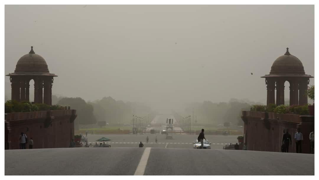 Irritation In Eyes, Throat While Commuting To Office in Delhi-NCR Today? Blame It On AQI Delhi NCR Weather AQI May 15 Today Irritation In Eyes Throat Irritation In Eyes, Throat While Commuting To Office in Delhi-NCR Today? Blame It On AQI