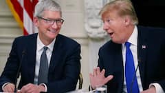 Trump Vs Apple: நண்பன்னு சொல்லி இந்தியாவிற்கு ஆப்பு வைக்கும் ட்ரம்ப்; இப்படி நல்லது நடக்கவிடாம தடுக்குறீங்களே?!